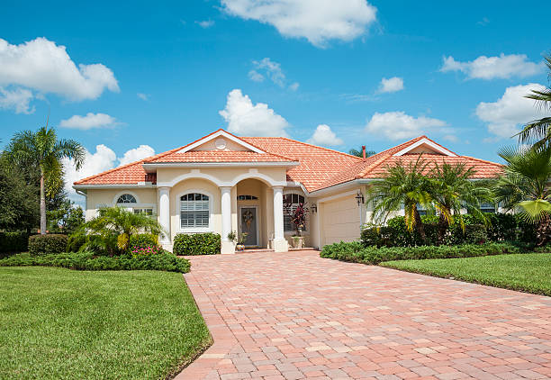 Best Professional Driveway Pavers  in Wallis, TX